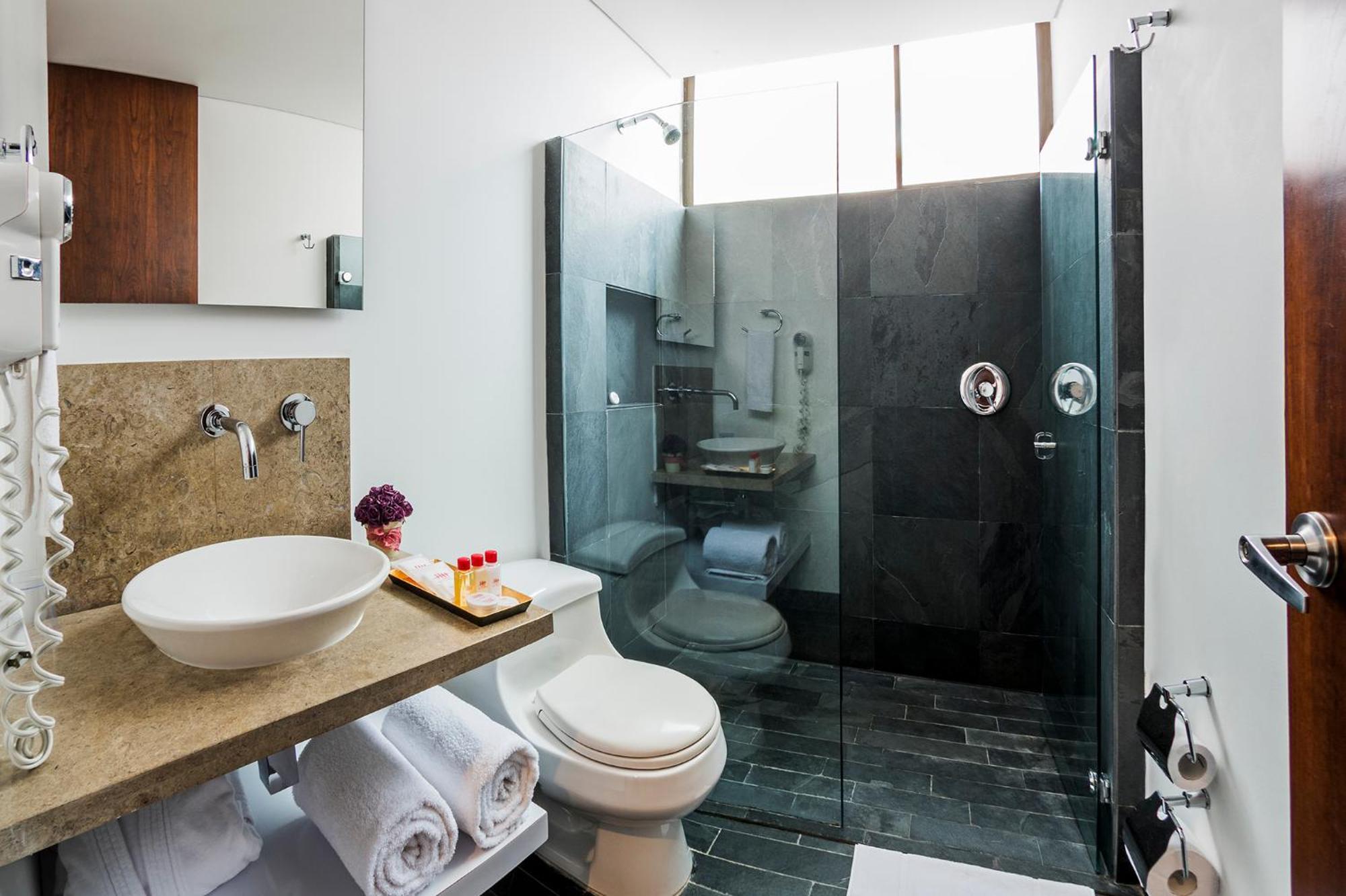 Hotel Hill House Usaquen Bogota Bagian luar foto
