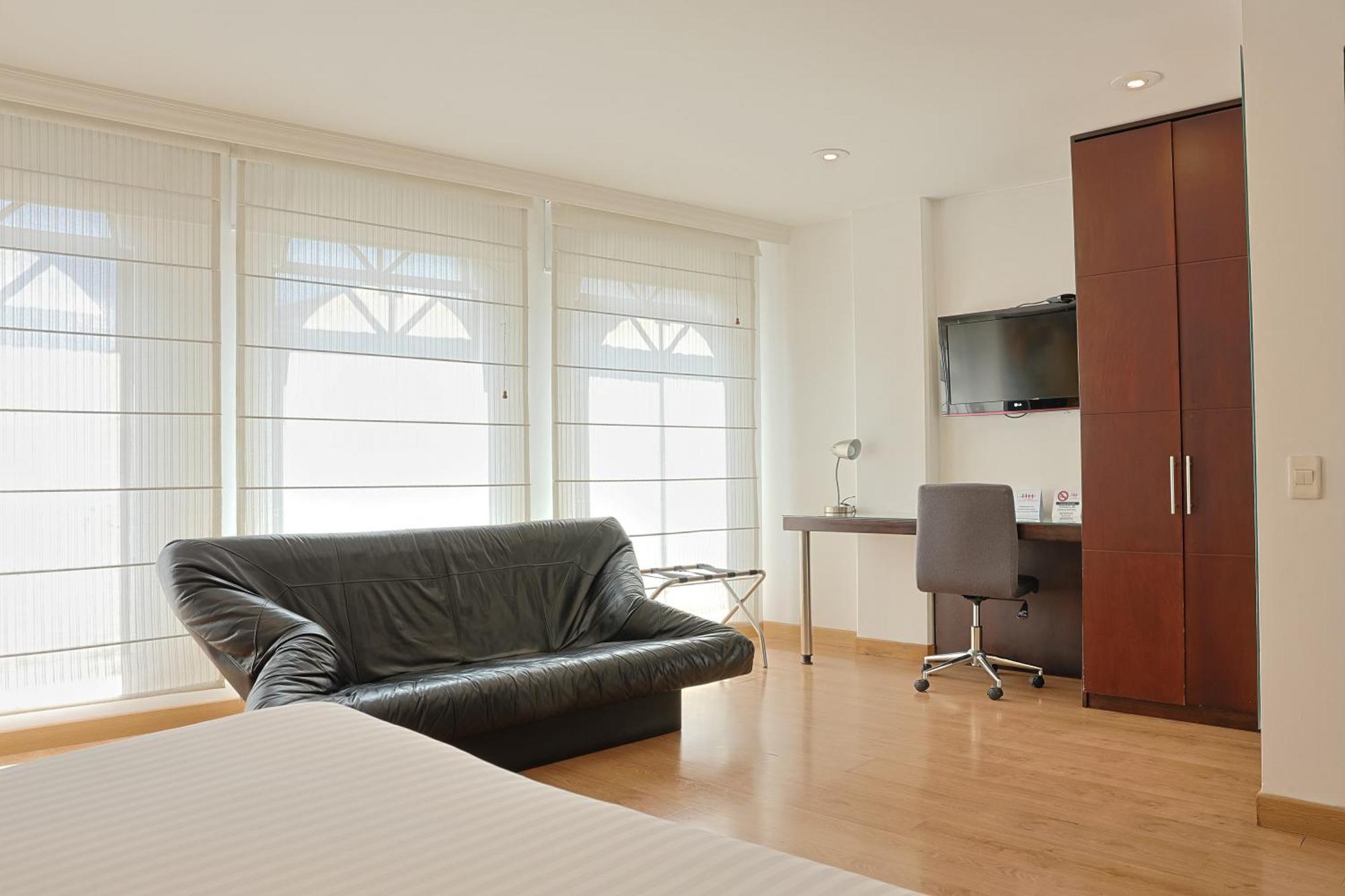 Hotel Hill House Usaquen Bogota Bagian luar foto